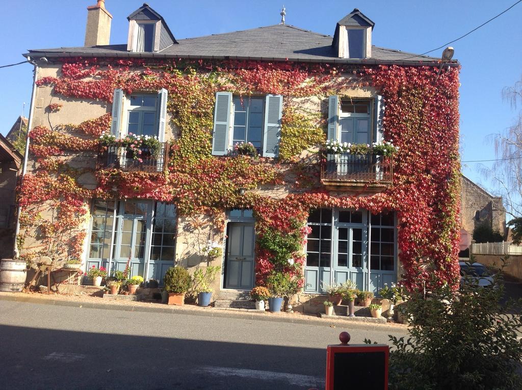 Avec Plaisir Bed & Breakfast Saint-Plaisir Exterior photo